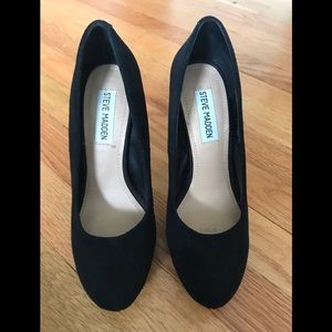 Steve Madden pump
